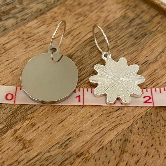 Post🌻Mallone&sunflower charms - Picture 2 of 4